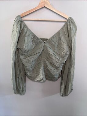 Abercrombie &‎ Fitch Ruched V-Neck Puff Sleeve Top Sage Green Large NWT